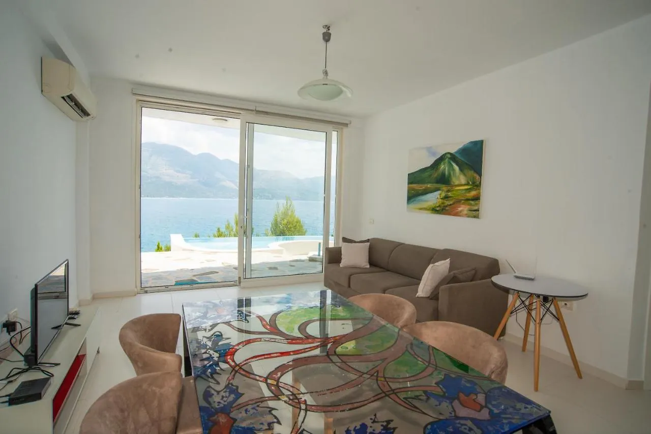 Apartament Stone Beach Himara